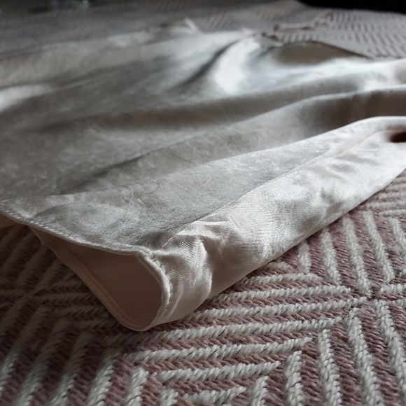 Aritzia - Babaton Benji Camisole - brand new - Picture 6 of 8